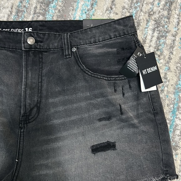 HT Denim vintage cut-off short - Picture 2 of 10